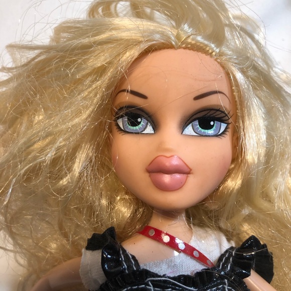 Bratz Doll - Girls Girlz Really Rock Cloe 2001 - Picture 5 of 7